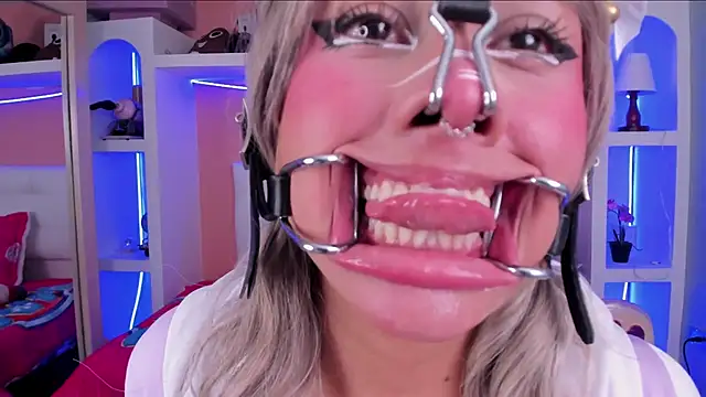 Snapshot of miss___megan chatting on 02.02.26 miss megan online show from 02.02.26