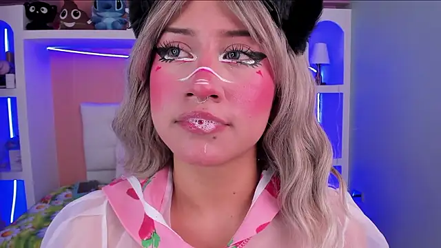 Snapshot of miss___megan chatting on 02.13.26 miss megan online show from 02.13.26