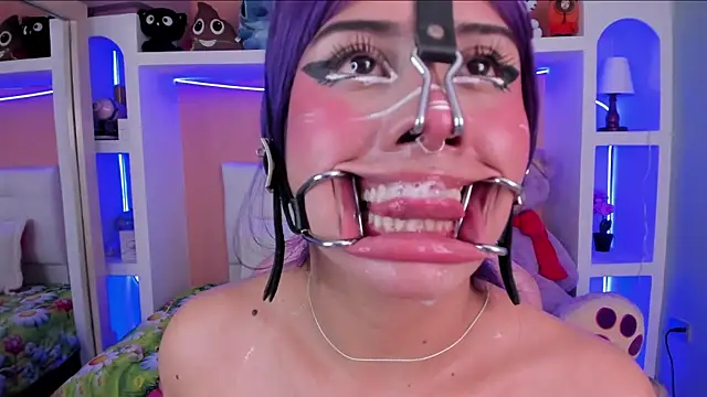 Snapshot of miss___megan chatting on 02.16.26 miss megan online show from 02.16.26