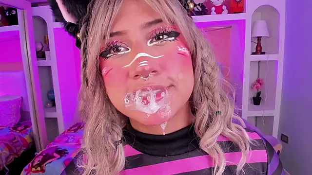 Snapshot of miss___megan chatting on 03.24.26 miss megan online show from 03.24.26