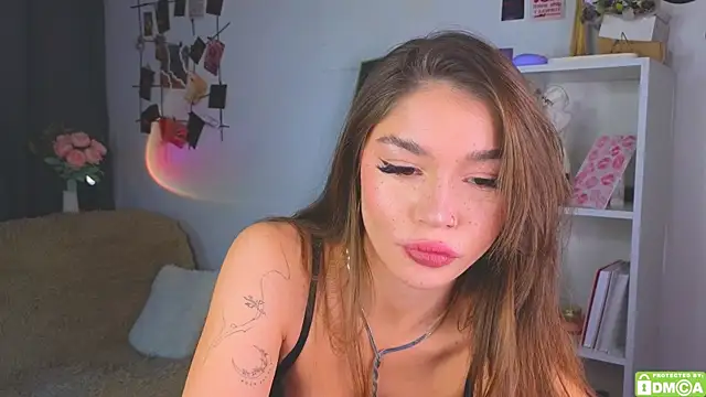 Caroline  Brown online show from 10.03.25