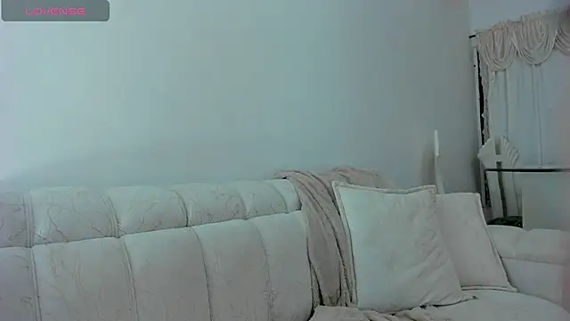 Snapshot of PamelaBliss chatting on 04.18.26 PamelaBliss online show from 04.18.26
