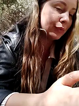 Snapshot of Mona_Plus chatting on 03.15.25 Mona Plus online show from 03.15.25