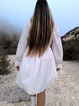 Snapshot of Mona_Plus chatting on 09.17.25 Mona Plus online show from 09.17.25