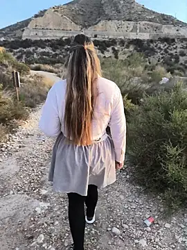 Snapshot of Mona_Plus chatting on 10.16.25 Mona Plus online show from 10.16.25