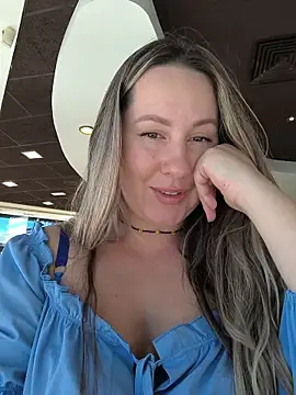 Snapshot of Mona_Plus chatting on 01.11.26 Mona Plus online show from 01.11.26