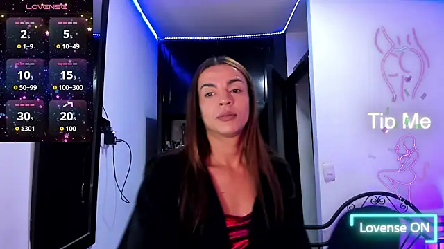 Dollcatalina online show from 10.18.25