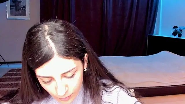 Snapshot of ZaraGranger chatting on 02.22.25 ZaraGranger online show from 02.22.25