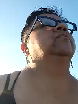 Snapshot of erinadarling79 chatting on 10.02.25 erinadarling79 online show from 10.02.25