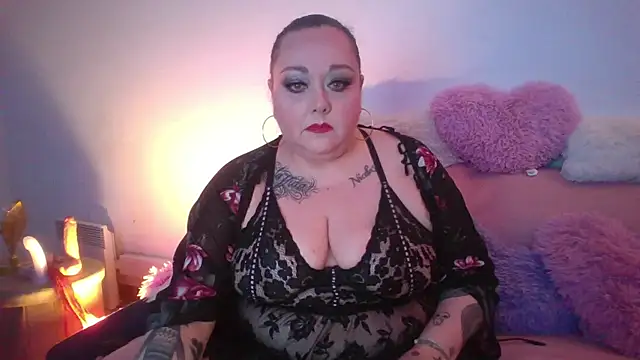 Snapshot of MorganExclusive chatting on 02.21.25 MorganExclusive online show from 02.21.25