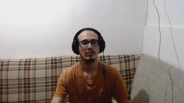 Snapshot of cholitohermoso chatting on 06.09.26 cholitohermoso online show from 06.09.26