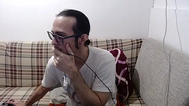 Snapshot of cholitohermoso chatting on 07.28.26 cholitohermoso online show from 07.28.26