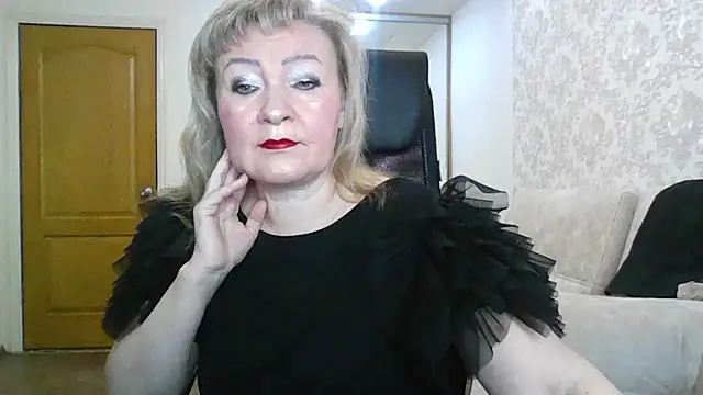 Victoria secrets  online show from 11.21.25