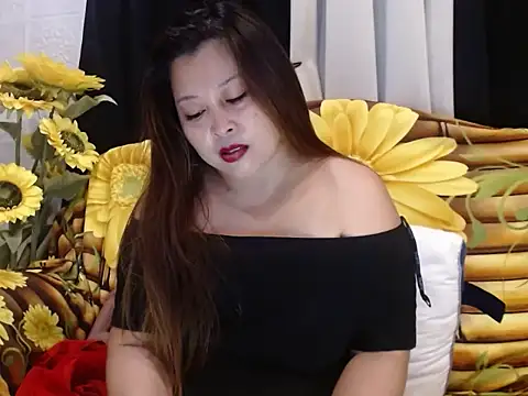 Snapshot of UrSweetClassyPinay chatting on 05.08.26 UrSweetClassyPinay online show from 05.08.26