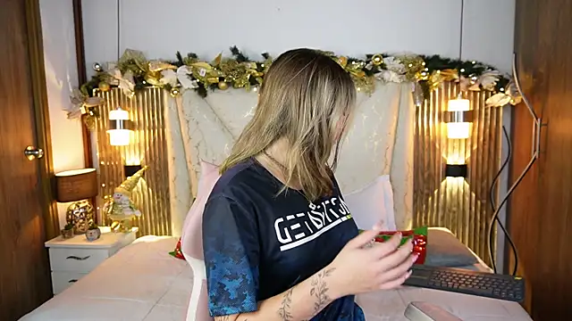 Julieta priv online show from 12.22.25