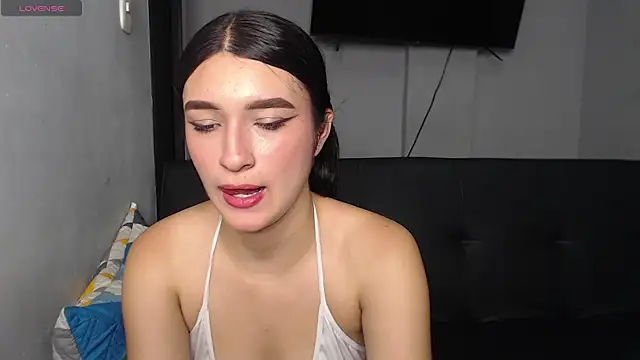 Snapshot of Anny_naf4 chatting on 09.23.25 Anny naf4 online show from 09.23.25