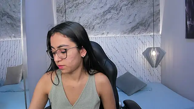 lucelly 15 online show from 03.20.25