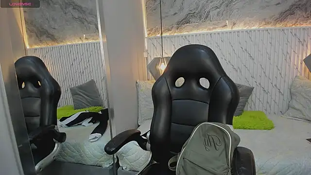 lucelly 15 online show from 11.21.25