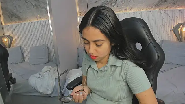 lucelly 15 online show from 11.26.25