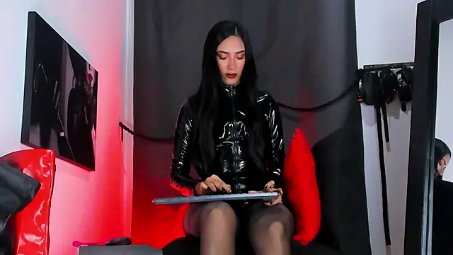 Aleshkastone online show from 11.04.25