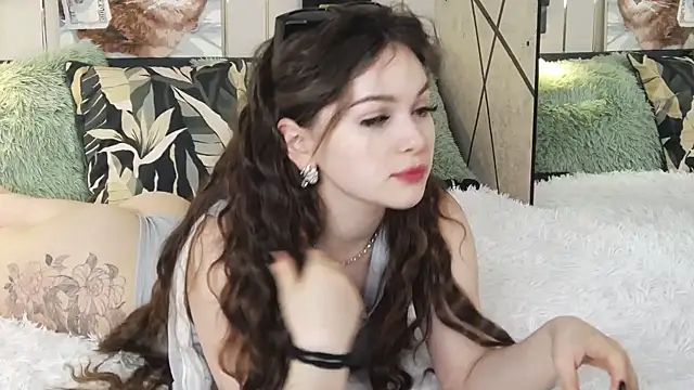 -Amora online show from 02.17.25