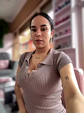 Naatalia online show from 09.22.25