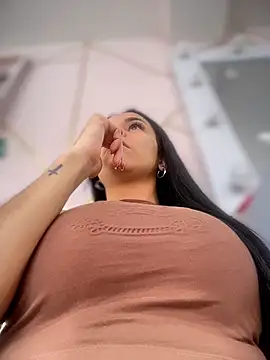 Naatalia online show from 01.14.26