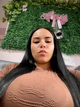 Naatalia online show from 02.23.26