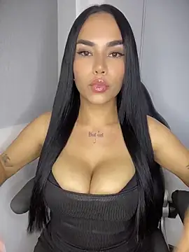 Naatalia online show from 04.17.26