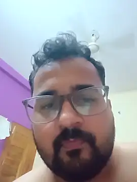 Snapshot of susthovai chatting on 05.11.26 susthovai online show from 05.11.26