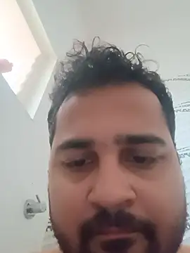 Snapshot of susthovai chatting on 05.28.26 susthovai online show from 05.28.26
