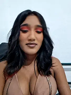 indianpink lips online show from 03.18.25