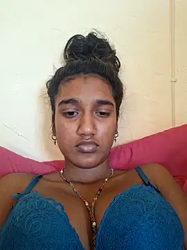 indianpink lips online show from 09.11.25