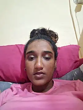 indianpink lips online show from 10.12.25