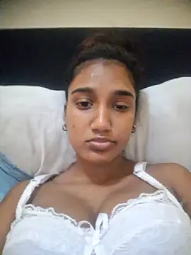 indianpink lips online show from 11.06.25