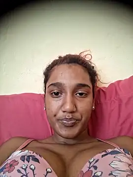 indianpink lips online show from 12.22.25