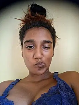 Snapshot of indianpink_lips chatting on 02.07.26 indianpink lips online show from 02.07.26