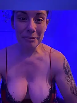 Lar0uch online show from 02.19.25