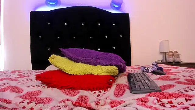 Snapshot of Melany__dreams chatting on 03.21.25 Melany dreams online show from 03.21.25