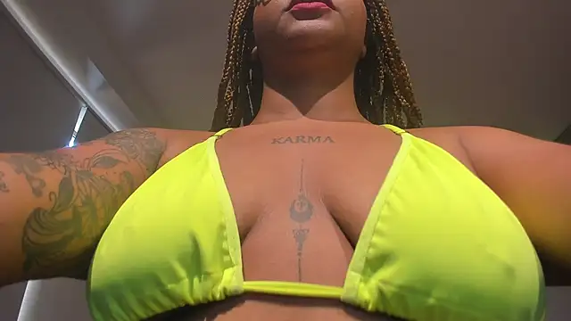 ZahraRose online show from 03.04.25