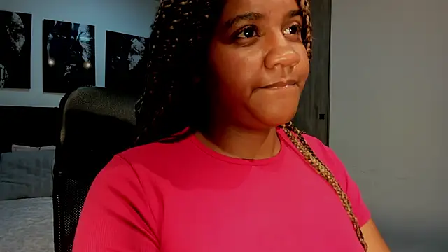 ZahraRose online show from 09.12.25