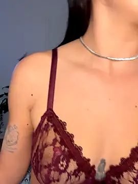 YoungHotMilf97 online show from 11.08.25