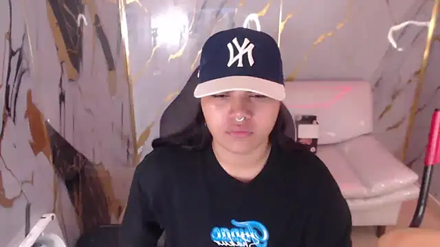 melany rouse18 online show from 10.29.25