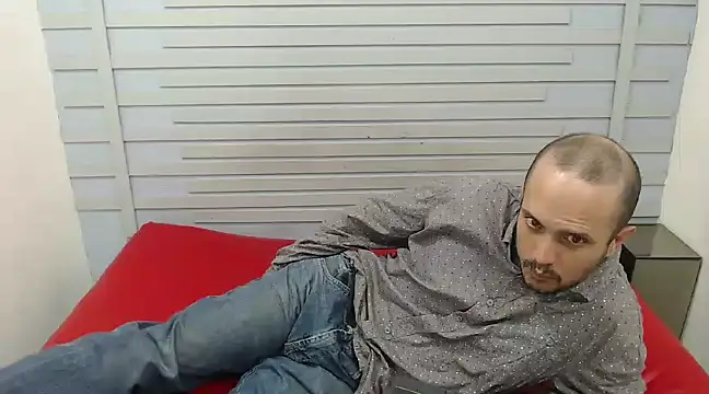 Snapshot of JhonTorres018 chatting on 03.01.25 JhonTorres018 online show from 03.01.25