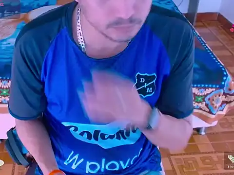 Snapshot of JhonTorres018 chatting on 02.20.26 JhonTorres018 online show from 02.20.26