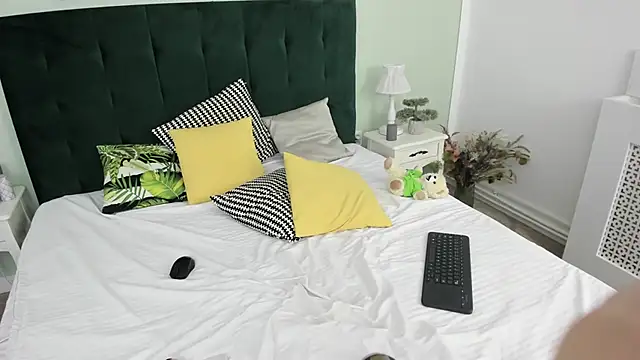 Tessa Joy online show from 03.17.25