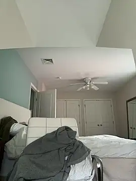 plaintreebull online show from 03.12.26