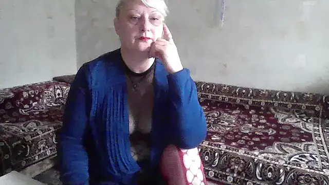 NikolinaBounty online show from 10.13.25