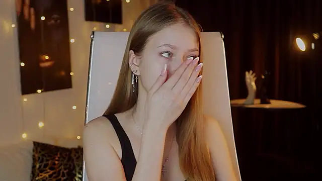 EveMundie online show from 03.18.26