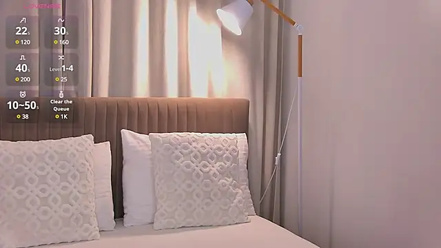 HitomiAoki online show from 02.20.25